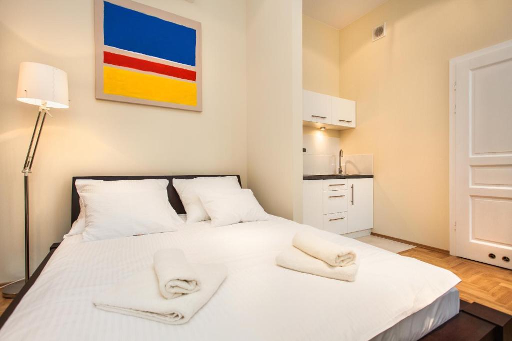 Venetian House Market Square Aparthotel