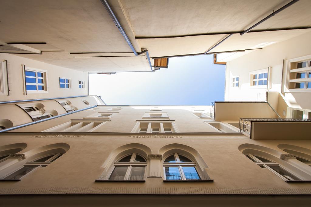 Venetian House Market Square 4* Krakow